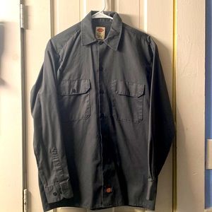Dickies charcoal ploy-blend work shirt.